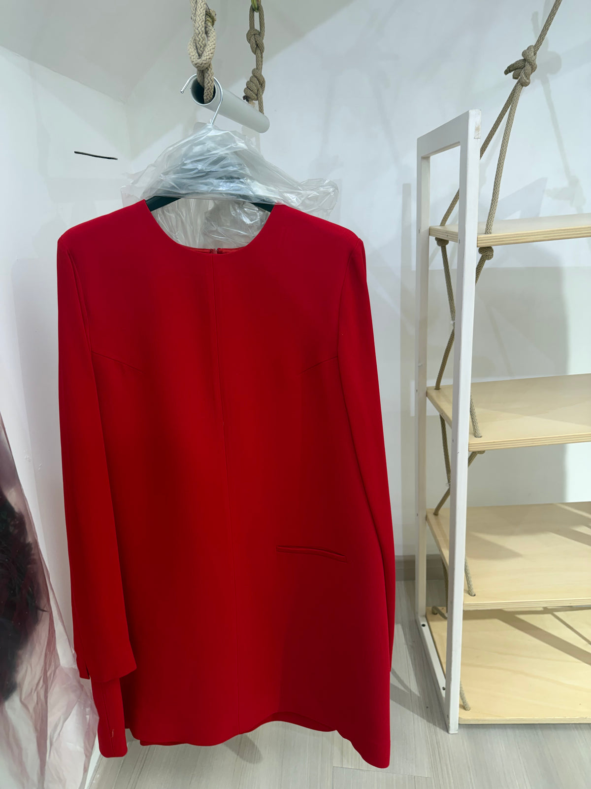 Abito corto rosso a maniche lunghe in viscosa stretch Made in Italy