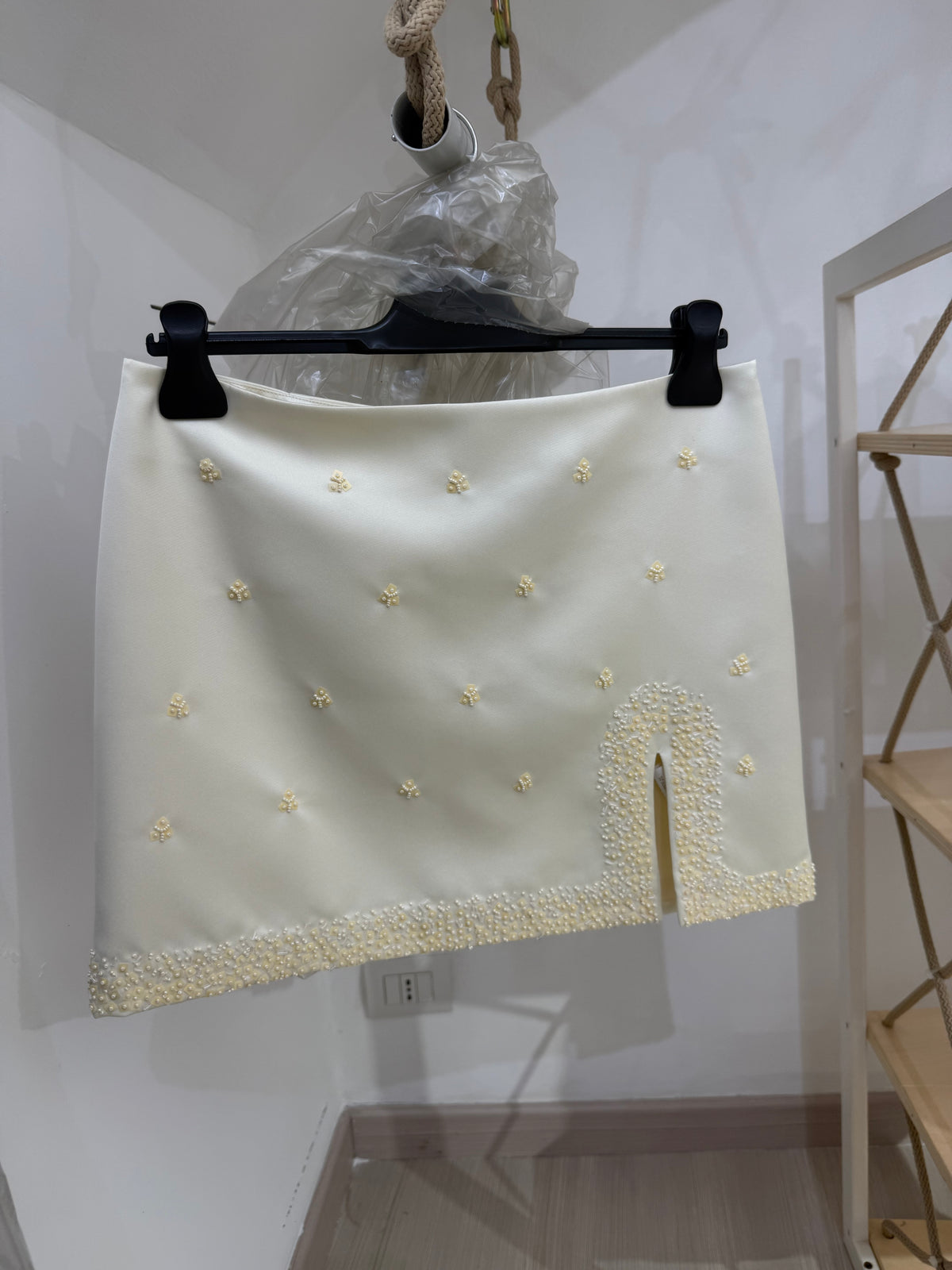 Gonna lunga panna con paillettes e vita elastica Made in Italy