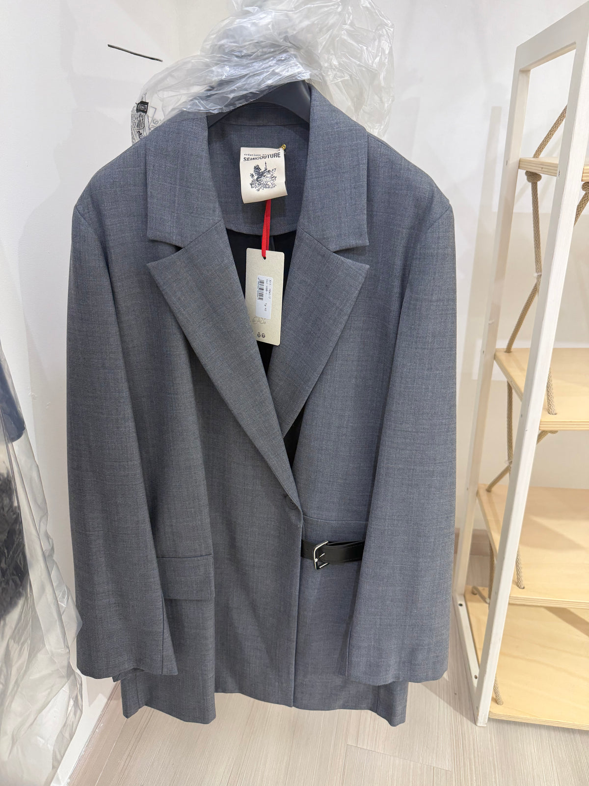 Blazer grigio oversize in misto lana con cintura Made in Italy